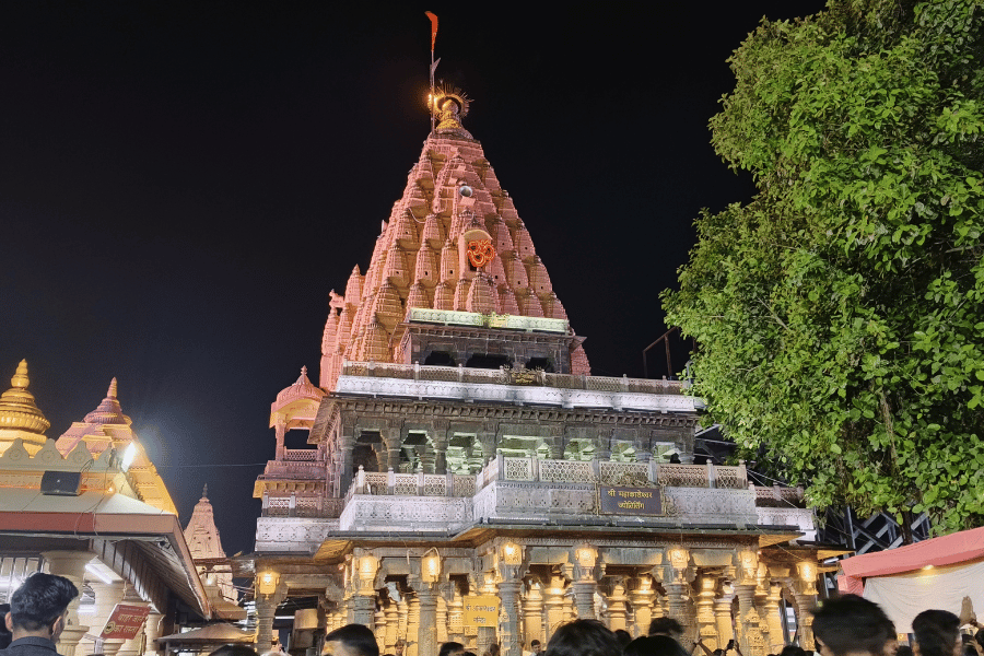 Ujjain Mahakaleshwar taxi tour from Jamnagar — Madhya Pradesh